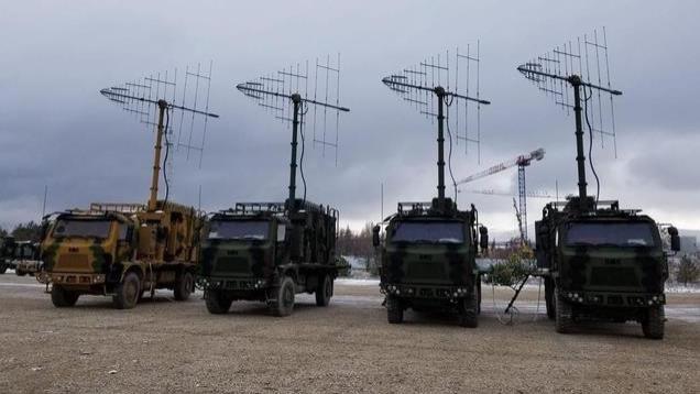 叙政府军讲述崩溃原因：武器早被领导卖光，对讲机传来奇怪撤退令