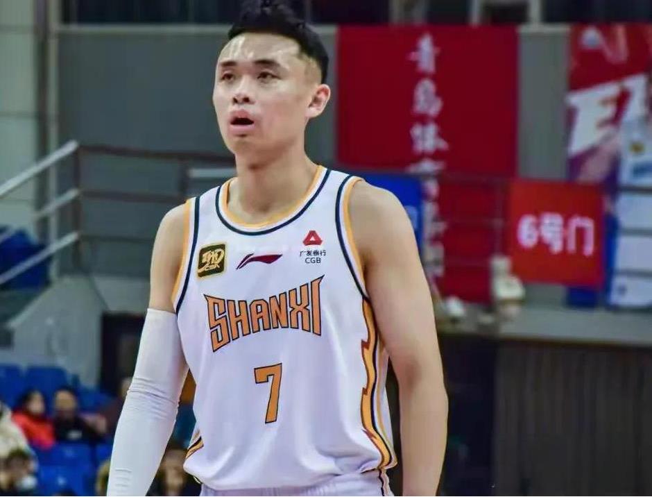 山西男篮俱乐部杯赛103:96击败了北控男篮，球队的实力得到了充分体现，也为俱乐