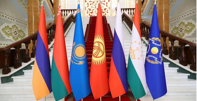 普京这一手，高明！他把乌克兰进犯俄罗斯本土的行为称作恐袭，而非侵略，这背后的门道