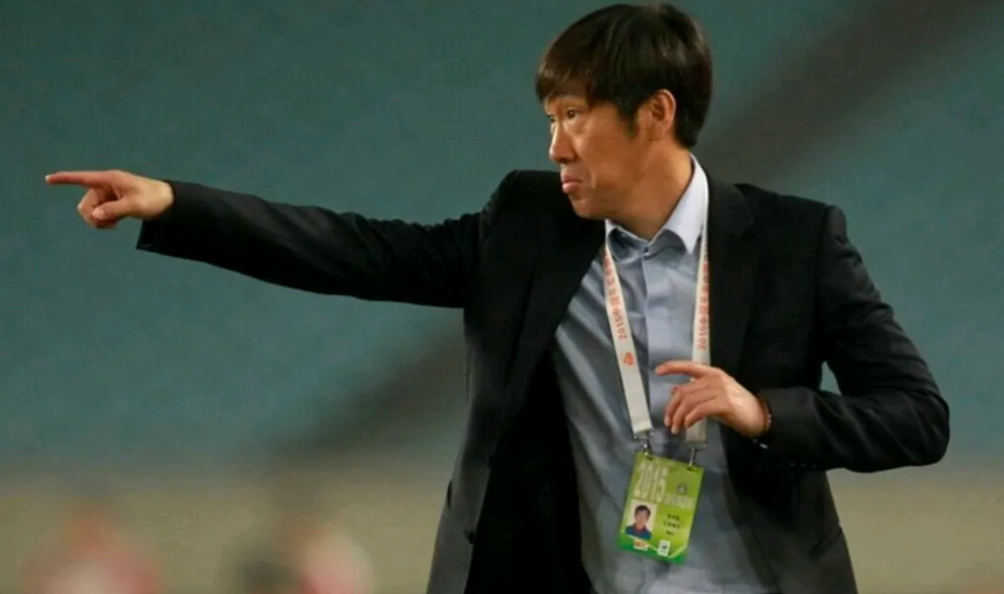 假如伊万科维奇下课，以下教练谁出任国足主帅更合适？

1、高洪波

2、吴金贵