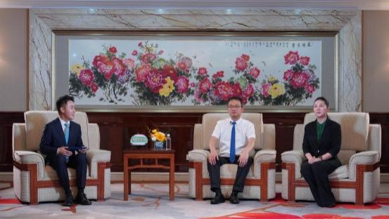 薛秒在第3届“人民医学传播大会”院士院长名家访谈