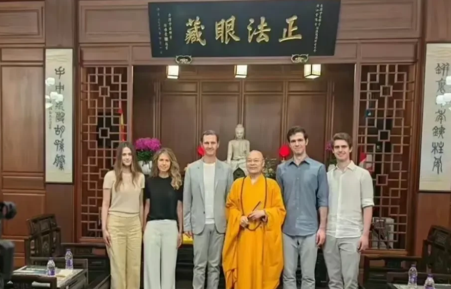 对于阿萨德一家来说，最好的结果可能就是一家人聚在俄罗斯了！