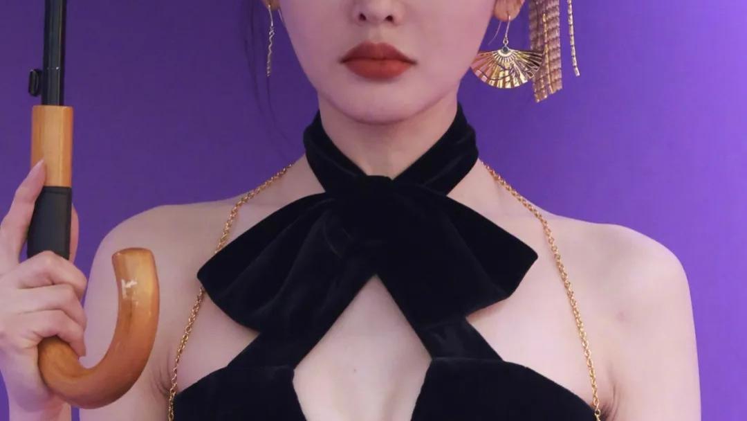 GQ盛典明星怼脸生图：李沁疲惫，文淇妆发翻车