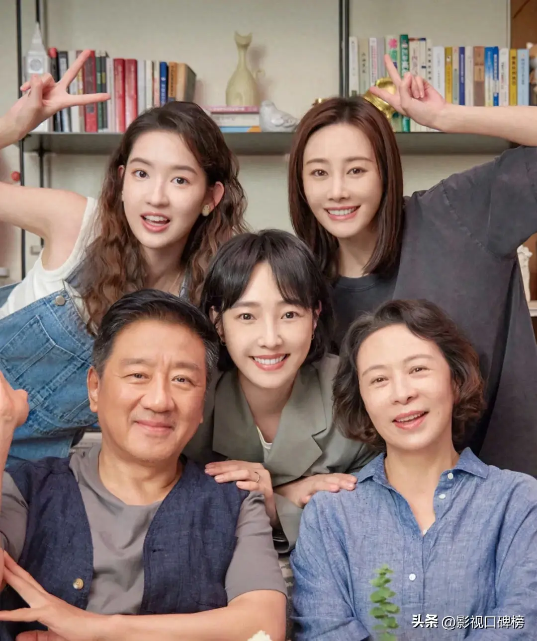 白百何小儿子正面照流出，二婚情史很丰富