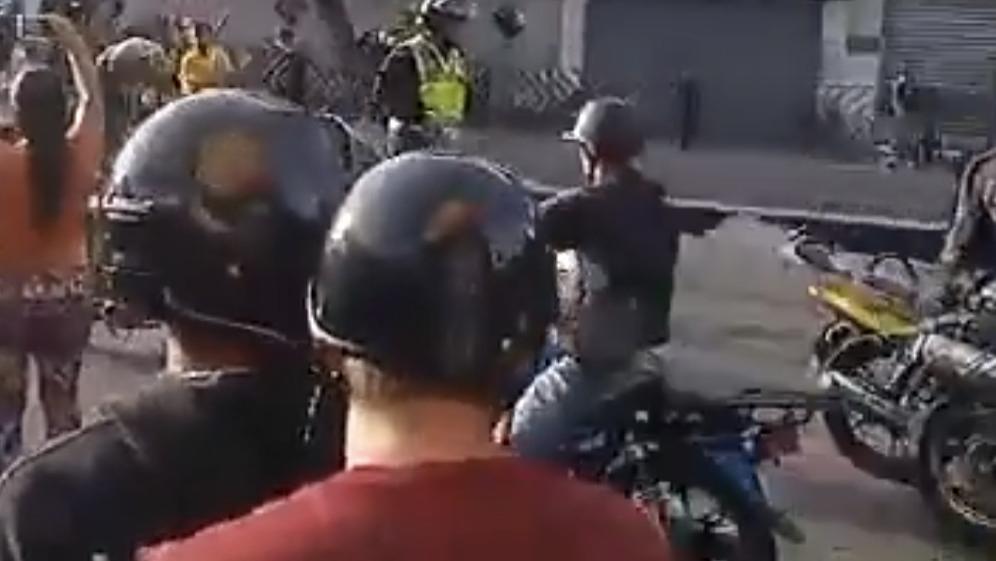 别嘲笑委内瑞拉的群众抗议，他们只是想要公平和公开，不应该吗？