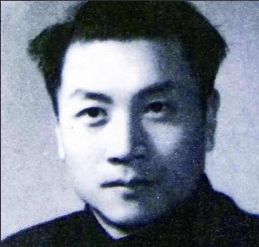 1944年，地下党任远被捕，他被捕后，装疯卖傻，企图蒙混过关。谁知在狱中，他撞见