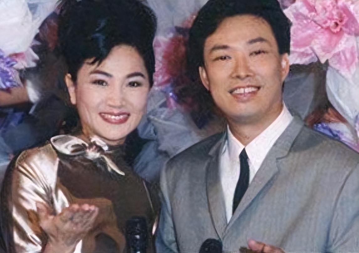 1981年，费玉清去日本女友家过夜，女友说：把衣服脱了吧，我们全家都要和你一起“