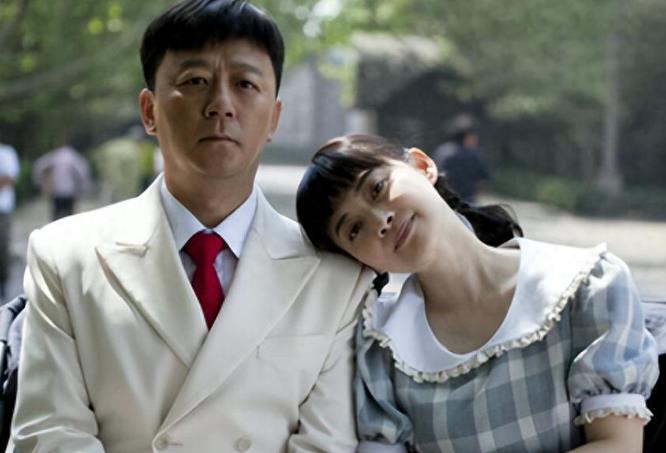 父母爱情：江德福多次以权谋私，为什么却颇受观众喜爱？
 
因为很贴近现实，上世纪