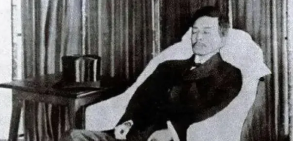 为什么称唐朝为巨唐？
唐朝从建国初期就开始面临空前巨大的国防压力，几乎做到了举世
