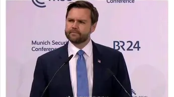 乌克兰赫梅利尼茨基州征兵军事登记中心，一名准备接受征兵体检的乌克兰青年在征兵中心