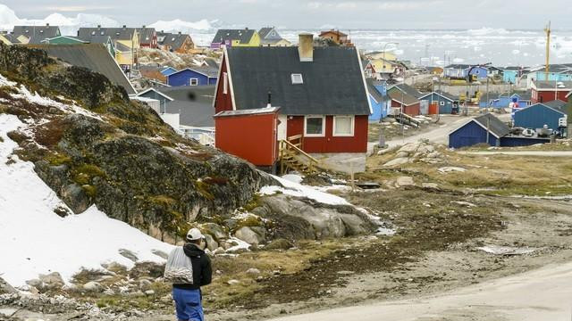 曾出动军舰逼停东大商船的某小国，今在川普面前欲曲线求饶？