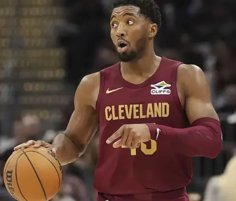 骑士战胜雄鹿，看完比赛我发现了三个可笑的事实！

1.雄鹿虽然最近状态很好，也逐