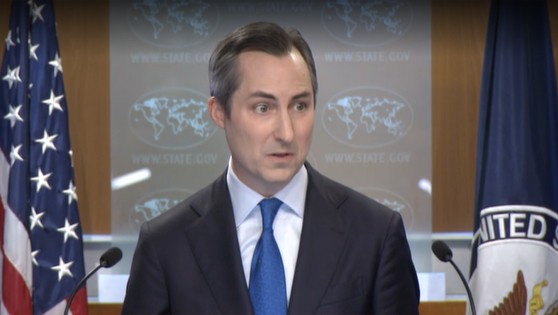 美国国务院：美有能力同时应对中东、俄乌、台海

10月16日，美国国务院发言人米
