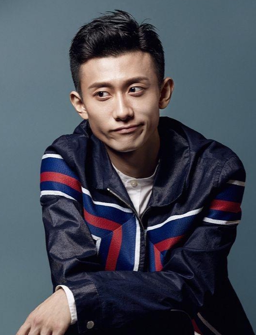 张一山这几年似乎陷入了瓶颈期，曾经的“刘星”形象早已深入人心，如今再出演其他角色