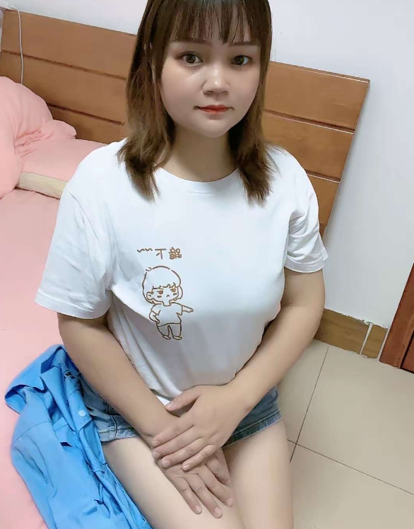 问所有男人一个问题，你会娶一个全身穿着便宜衣服，每月存3000，没车没房，用几十