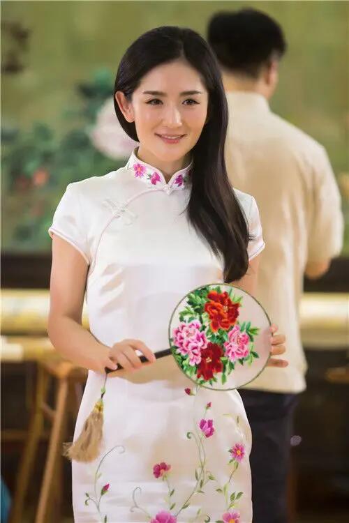 谢娜复出后赵丽颖相伴如初