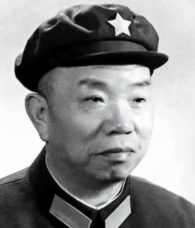 1926年，无恶不作、欺男霸女的大地主丁枕鱼被抓，怒骂外甥不孝：“我可是你亲舅舅