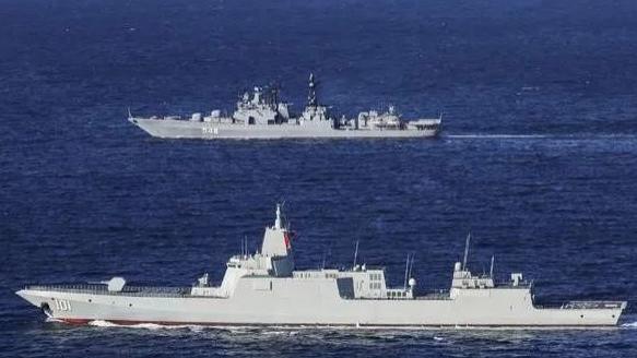 向中国海军勇气致敬！