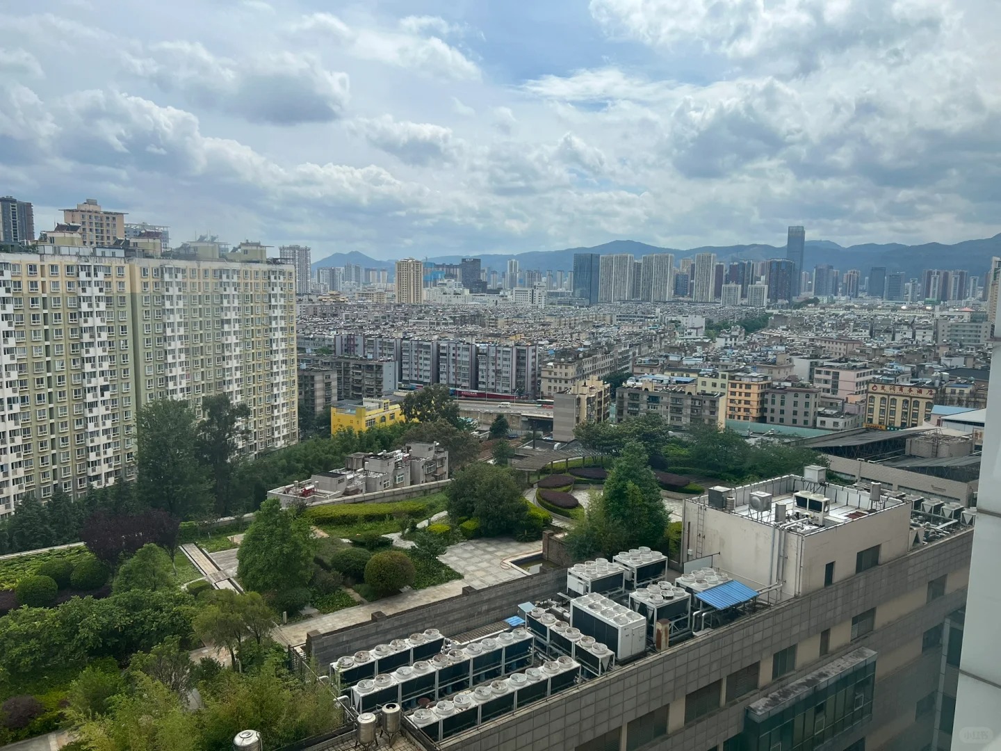选调生日记-从滁州事件的震惊中反思
最近新闻上有关滁州的新闻报道随处可见，央视新
