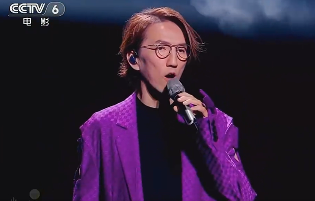 重大事故!湾区升明月官方直播突然中断,假唱,音响耳返频出问题(湾区升明月怎么样)-第7张图片-九妖电影 重大事故!湾区升明月官方直播突然中断,假唱,音响耳返频出问题(湾区升明月怎么样)-第7张图片-九妖电影