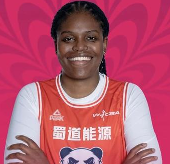四川女篮官方宣布正式签下琼奎尔琼斯！全是国手再加上这样的两个超级外援，这还玩啥呀