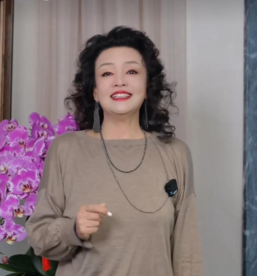 张兰账号被封，可能会有反转！

孩子能带回来，现在也不方便带呀，关键是家里有事，