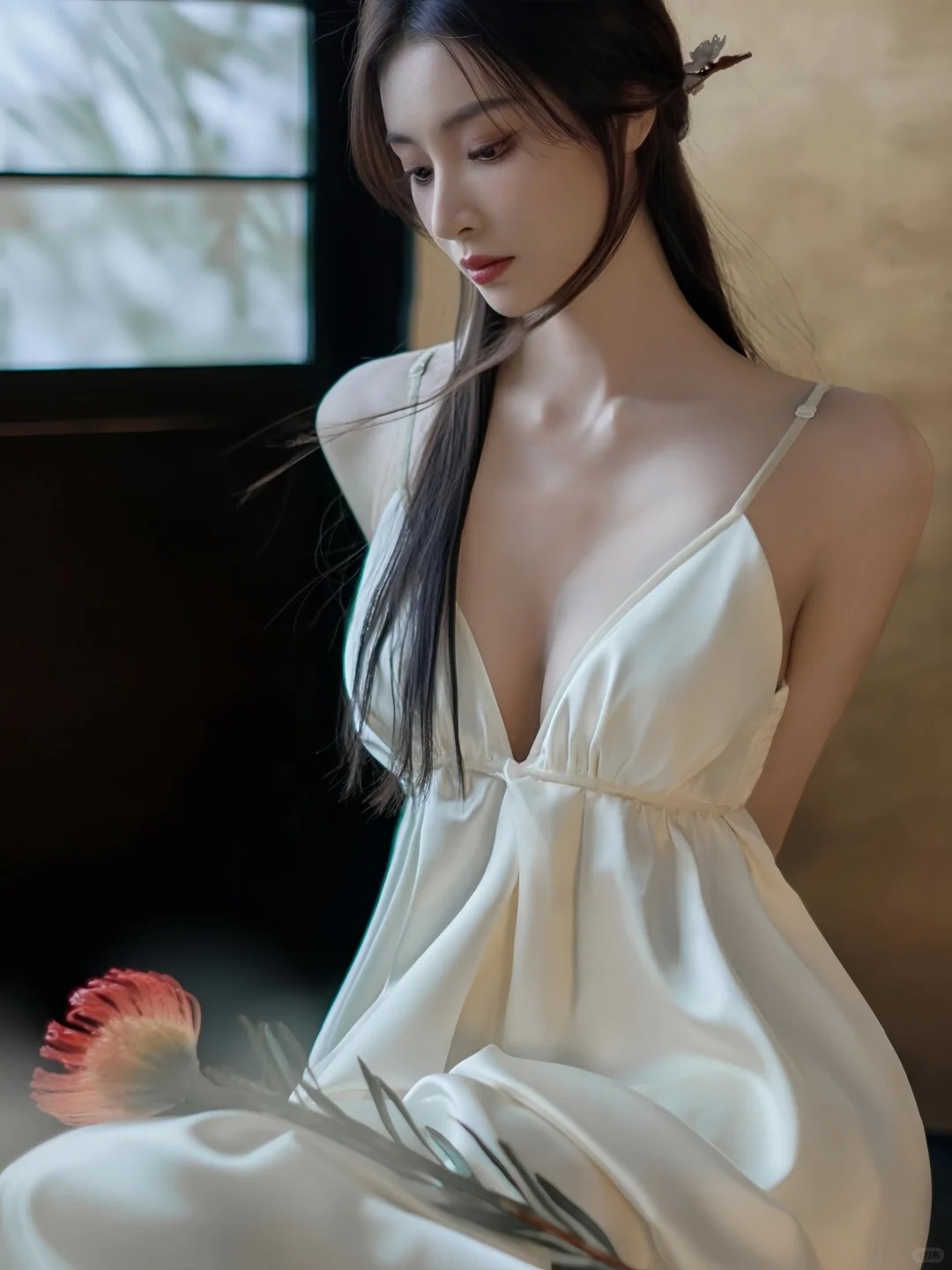 隆妮真是性感美艳呀😍，身姿曼妙的高启兰超有韵美🤩！