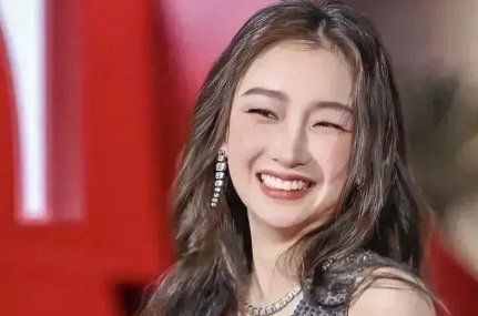周冬雨的医美太残忍了