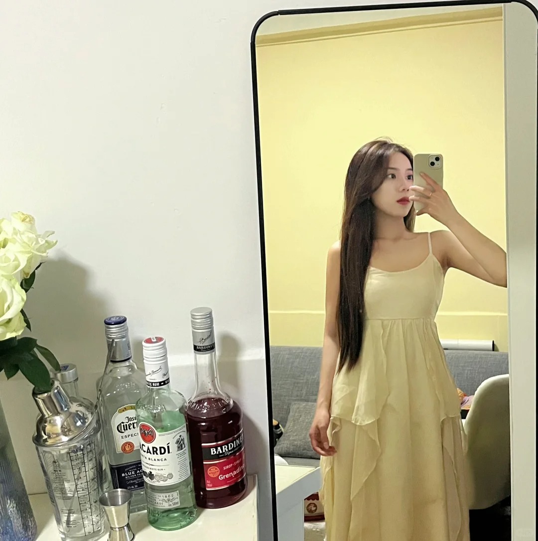 嘴上说着喜欢155，结果
全是165的女生最吃香，155的只能吃土