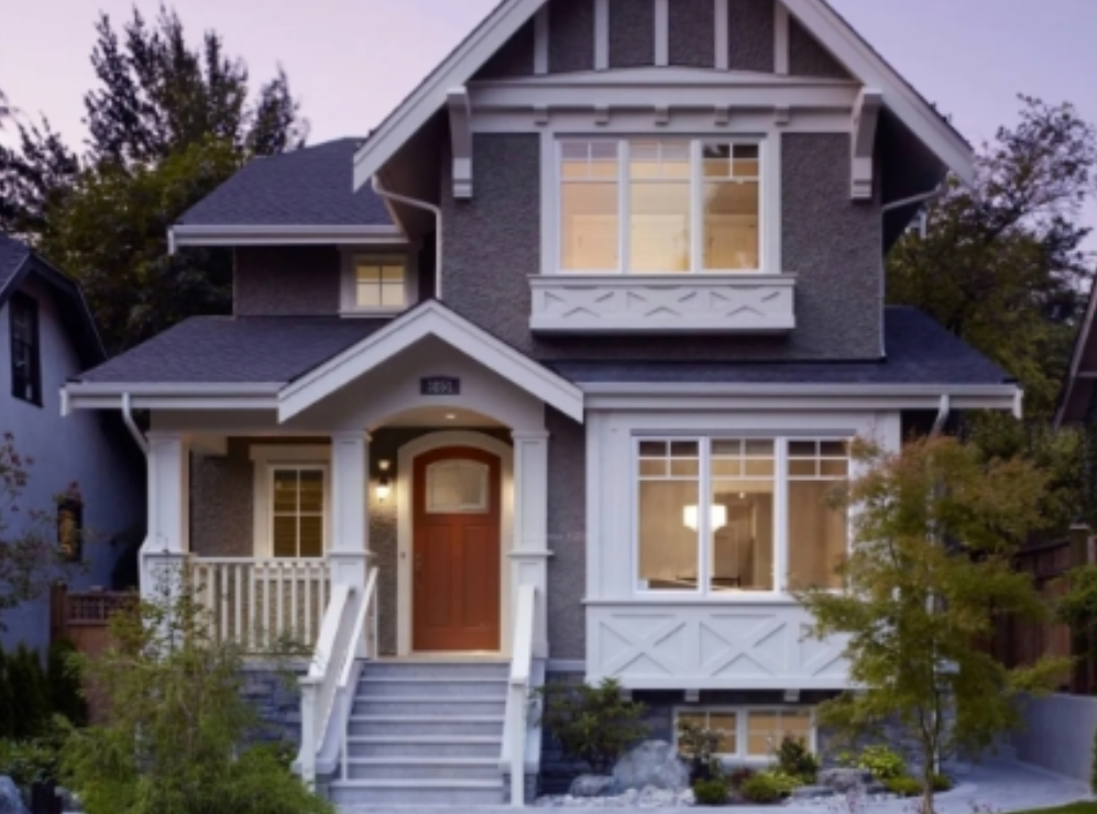 天津一女子，低价抢到一套别墅法拍房，黄金地段，300平花220万就抢到手，女子沾