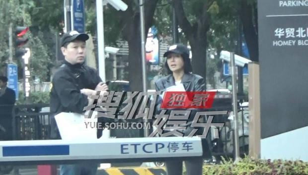 《秦岚：写字楼商区路边的低调风采》