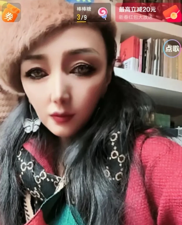 汪小菲是典型的窝里横？

刚刚，博主直播时说:“再情绪化的一个人，也不能在40多