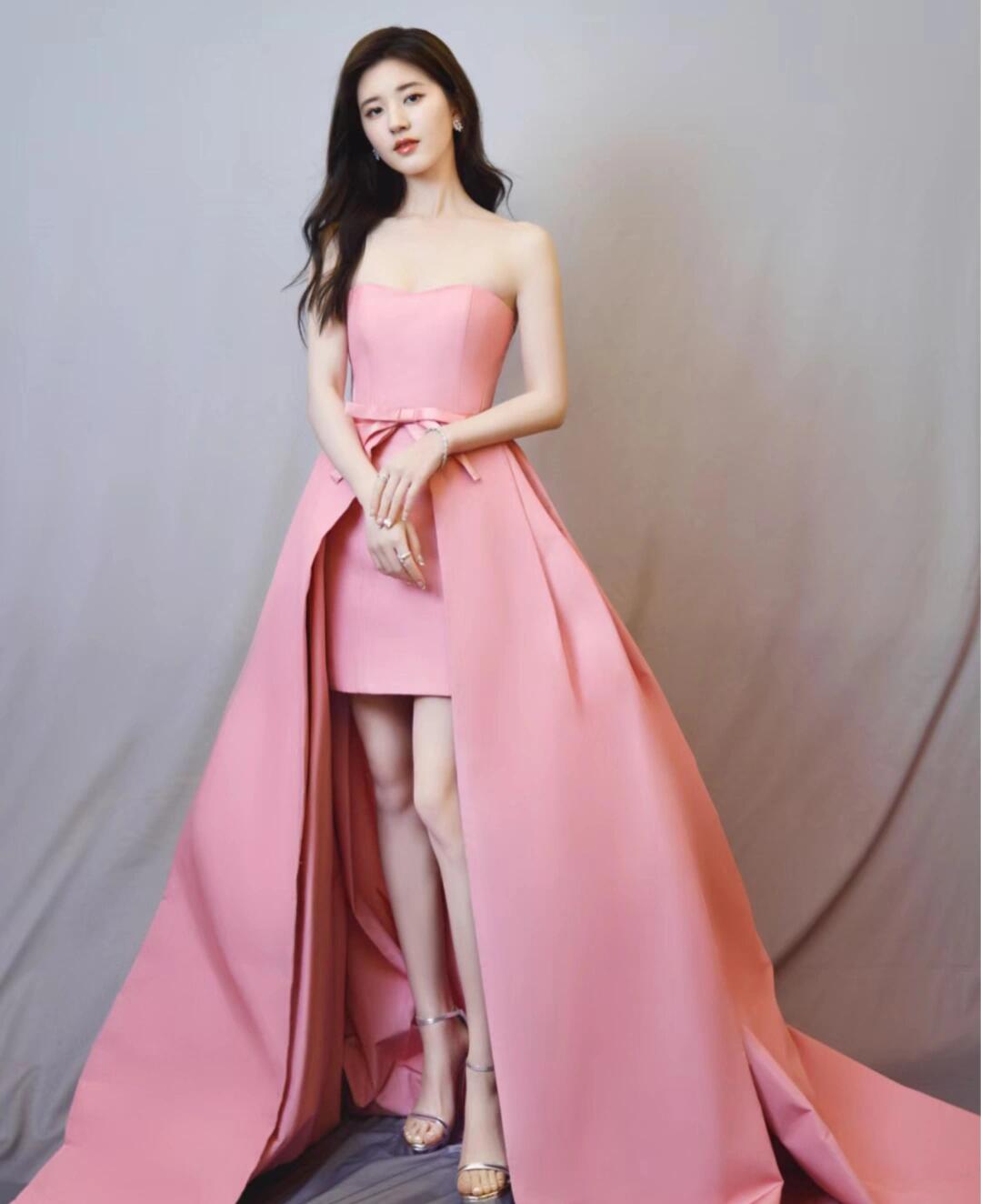 这姐现在怎么变这样了……