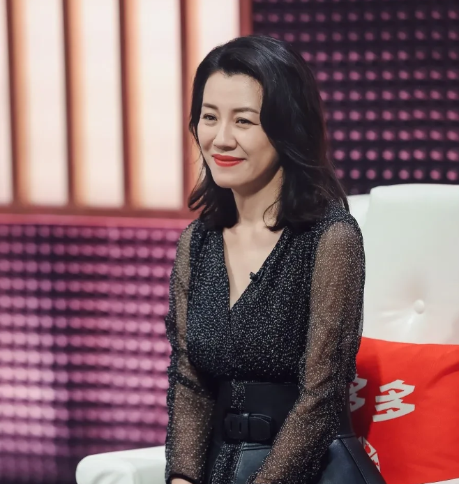 拍《父母爱情》时，梅婷兴高采烈给刘琳打电话，邀请她出演江德华一角，但刘琳却二话不