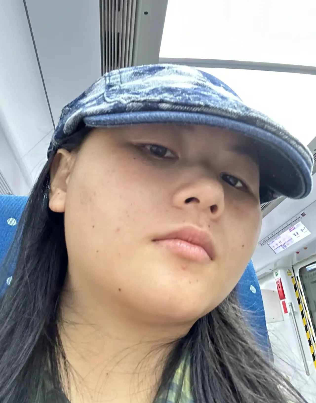 玩累了，想找个人结婚[心]
我今年30岁，彩礼只要30万，有房有车，三金齐全，婚