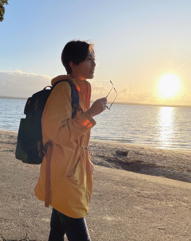 香港著名女星唐宁的生活照，她今年都已经41岁，现在看起来还是很有气质