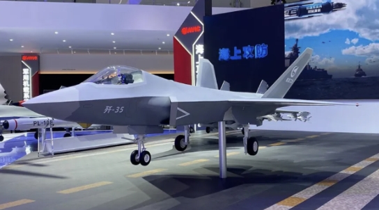 本届珠海航展，解放军可以说创造了新的历史纪录，歼35A、歼20S、

红旗19、