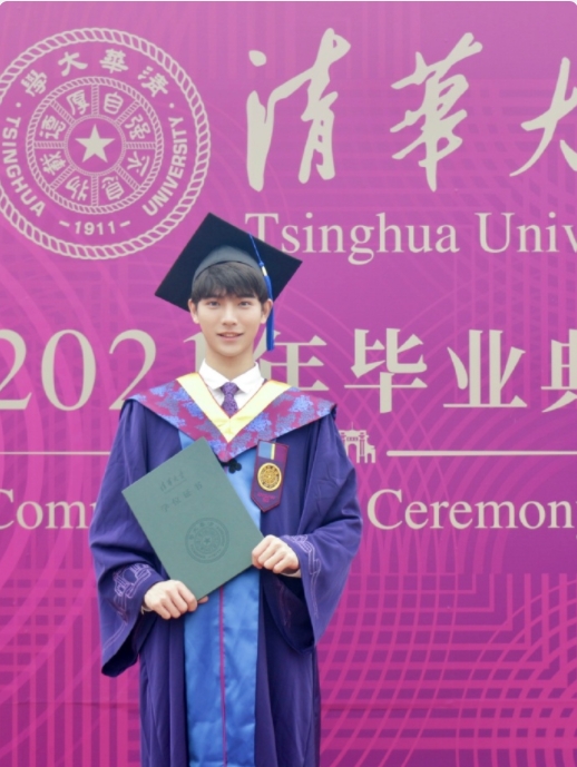 说实话，10年前我真的以为走进考场那一刻就我全部的人生了。

但后来的十年告诉我