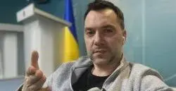 【乌前政府高官：乌克兰前线正在崩溃，失去乌格列达尔只是灾难的开始】

10月2日