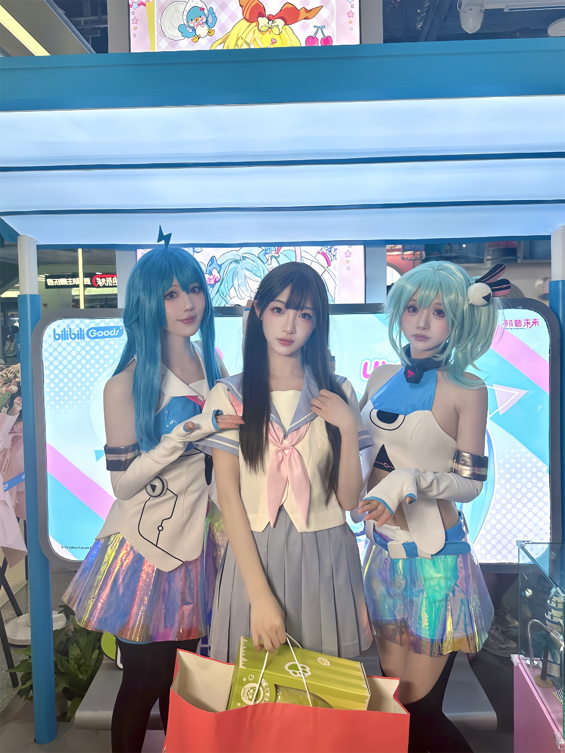 介素什么！二次元天堂(✧∇✧)