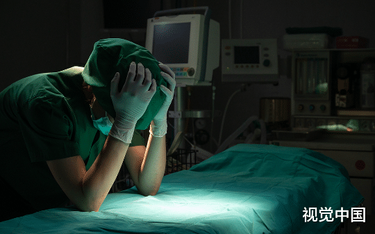 梦回手术台，男医生与未竟的打胎之旅