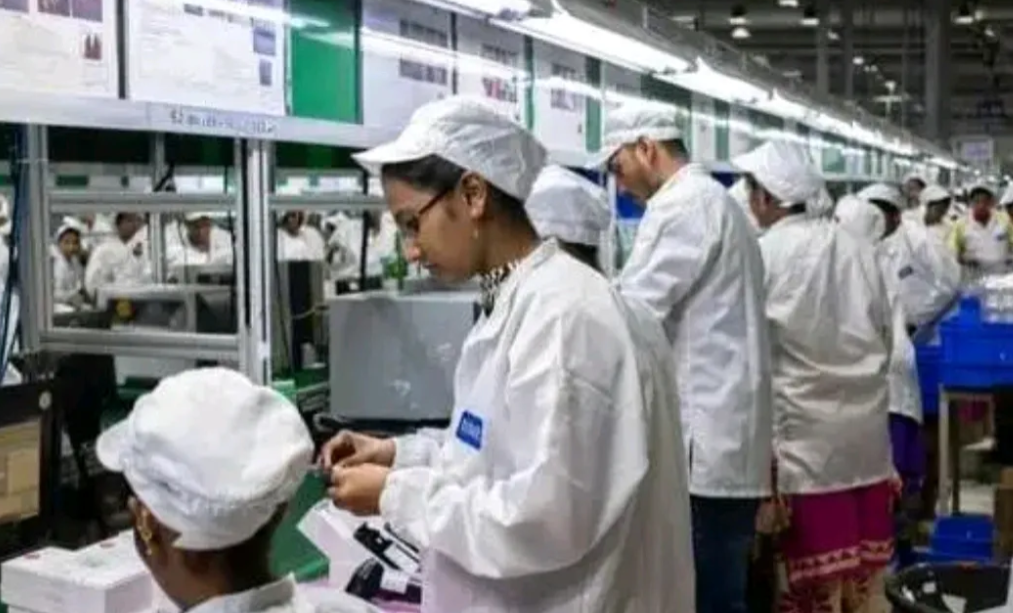 近几年苹果公司执行“去风险”与分散供应链的策略，将订单转向印度，但实际操作下来显