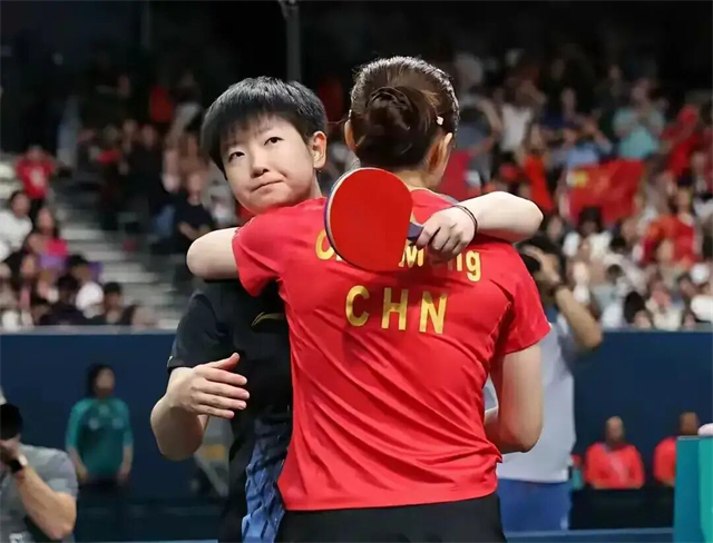 身为乒坛最成功名宿之一的邓亚萍，在接受采访时，对孙颖莎当前的困境给出了分析，她认