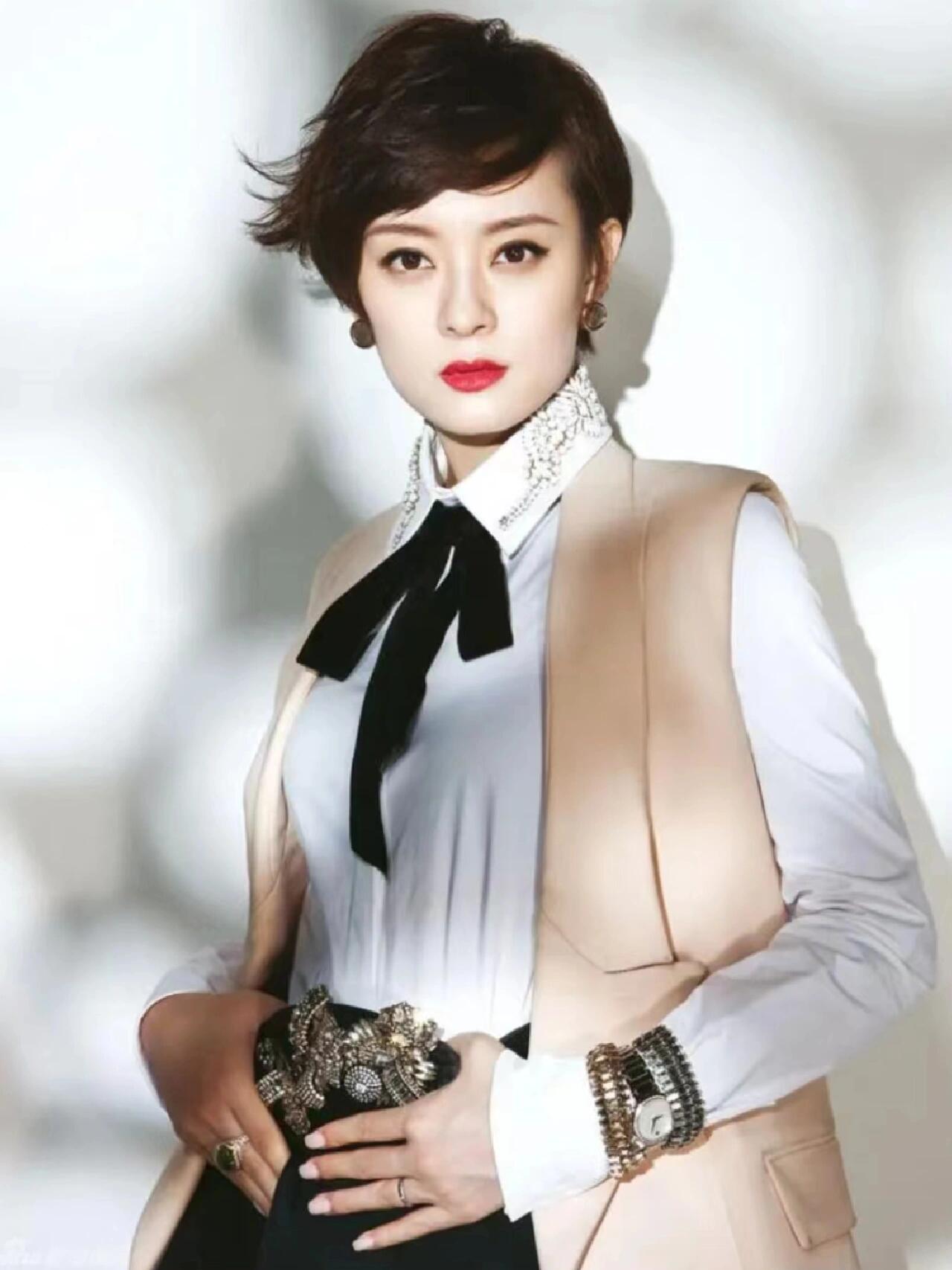 孙俪资助4年的白眼狼，上大学后竟恩将仇报