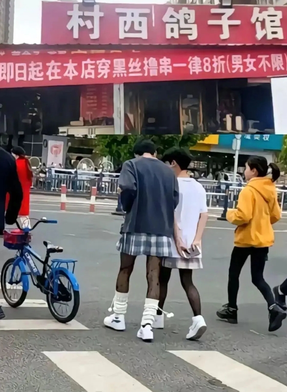 顾客:今天总算吃顿好的了 老板: 今天捞不着一点好的