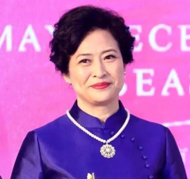 “夫管严”许娣，工资全部上交