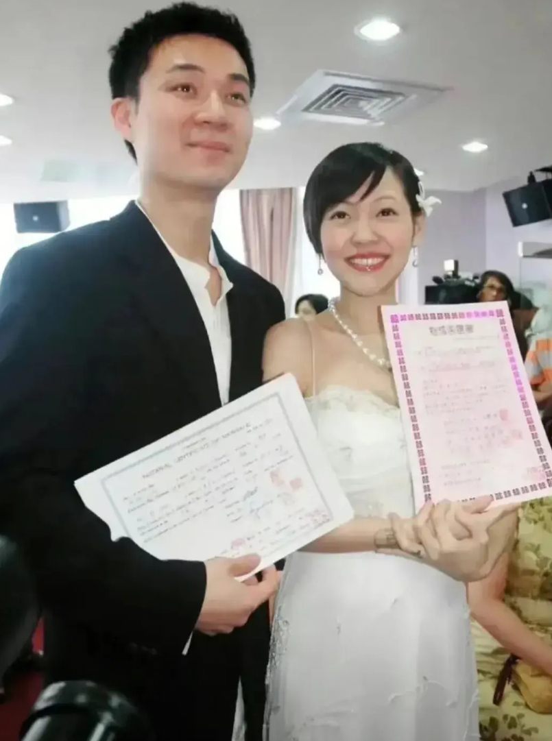 许雅钧为什么在这个时候找小S麻烦，无非就是这2个原因:

1️⃣ 扶妹魔姐姐一走