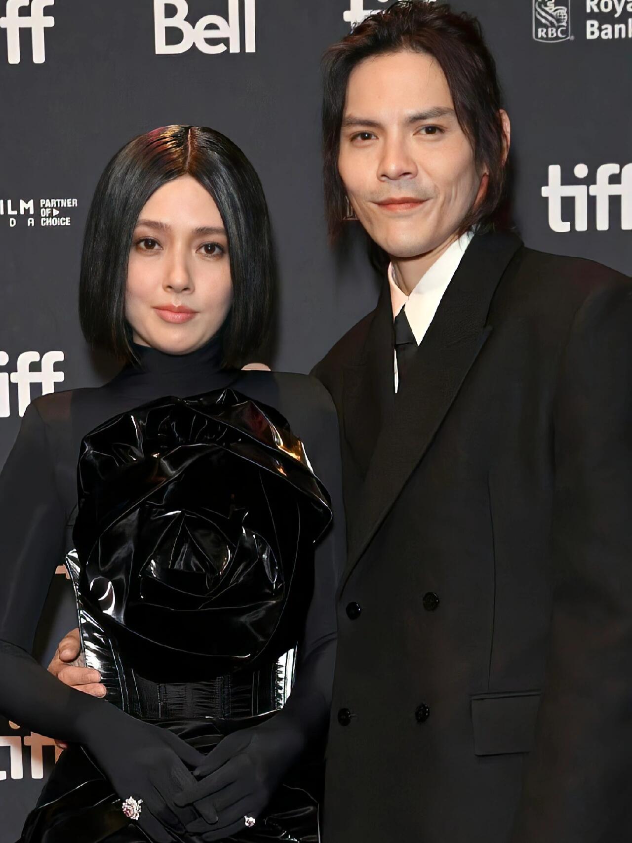 郭碧婷和向佐越来越有夫妻相了