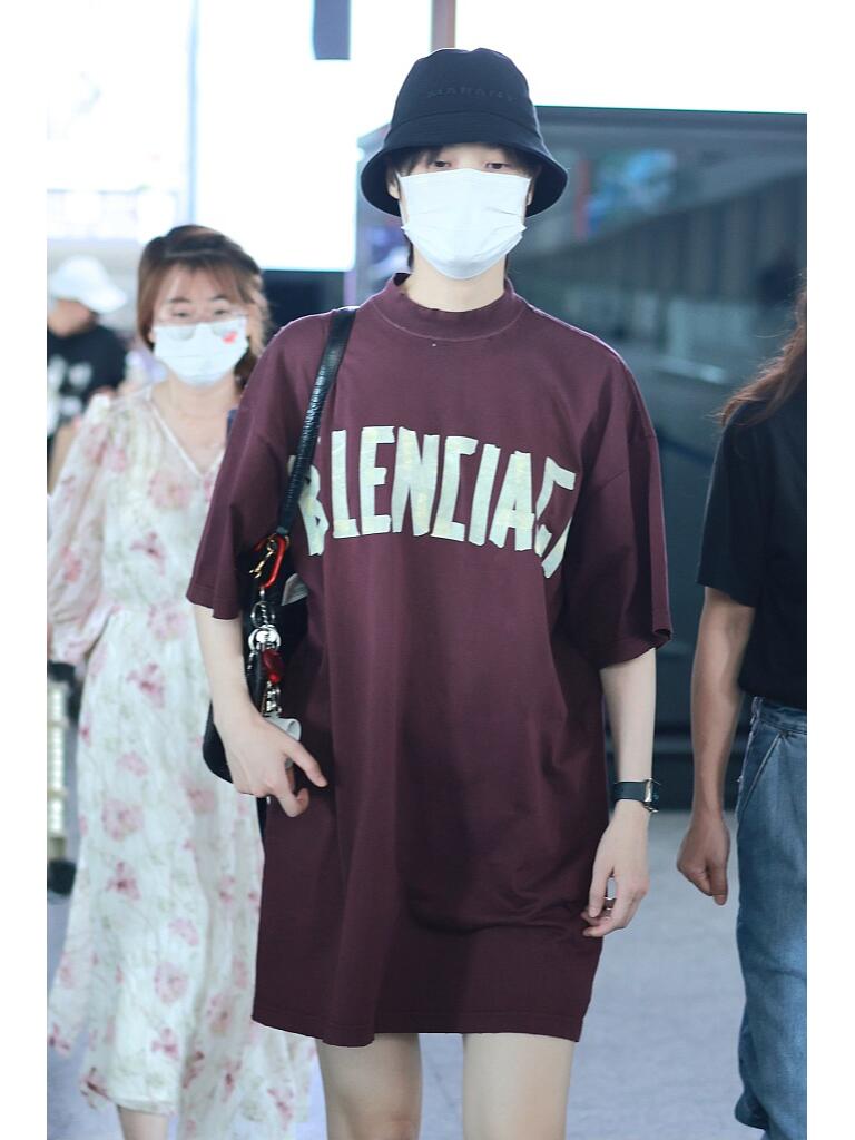 李宇春简单随性