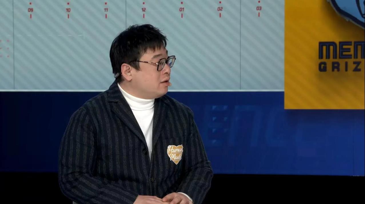 足足430万球迷，在腾讯看了火箭惜败国王的比赛，虽然两队都没有大牌球星，但还是得